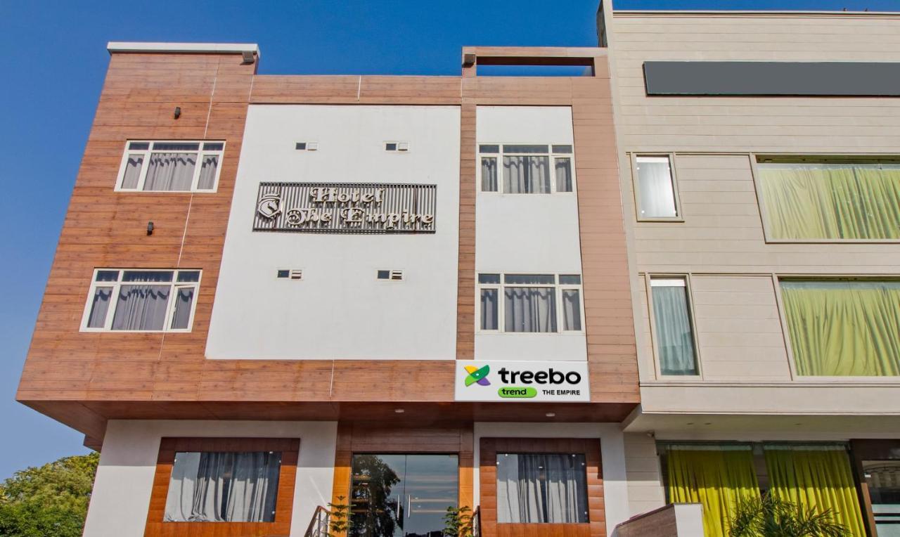 Treebo The Empire Near Taj Mahal Agra Hotel 3*