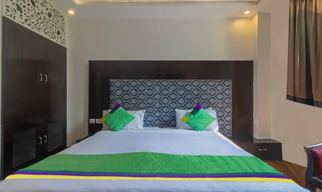 Hotel Treebo The Royal Taj, Near Taj Mahal 3*