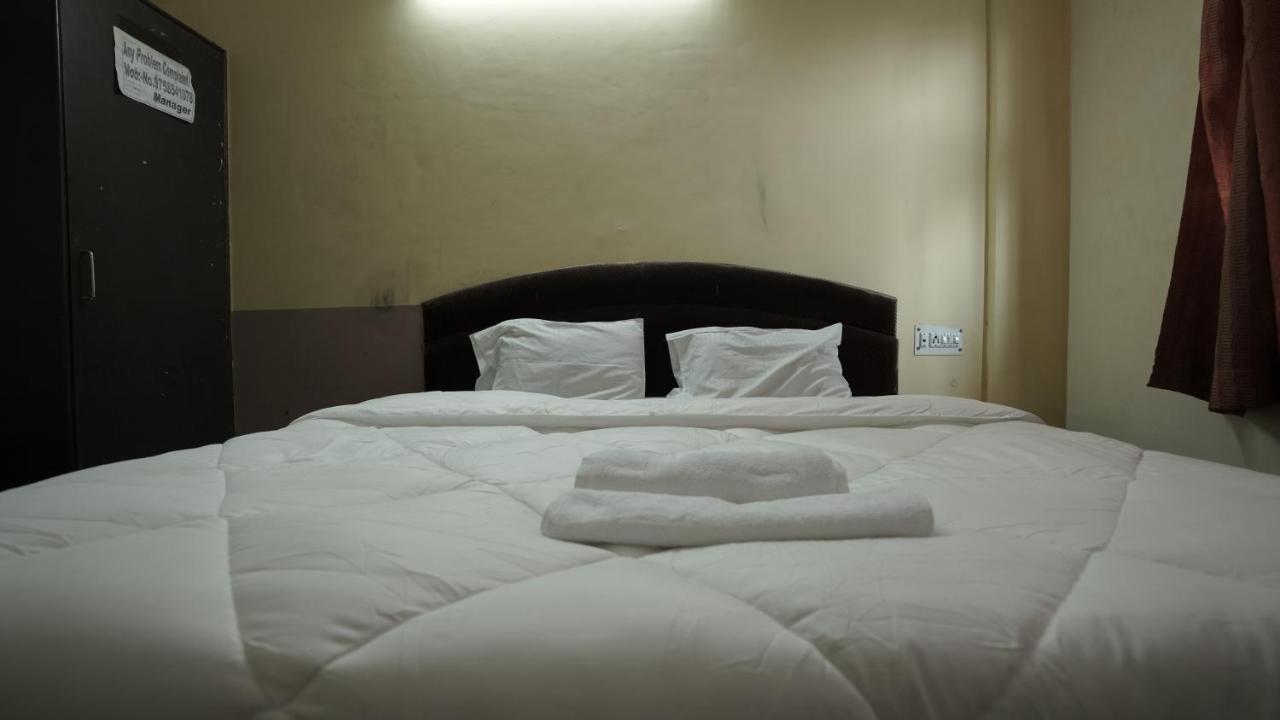 Mohan By Wb Hotel