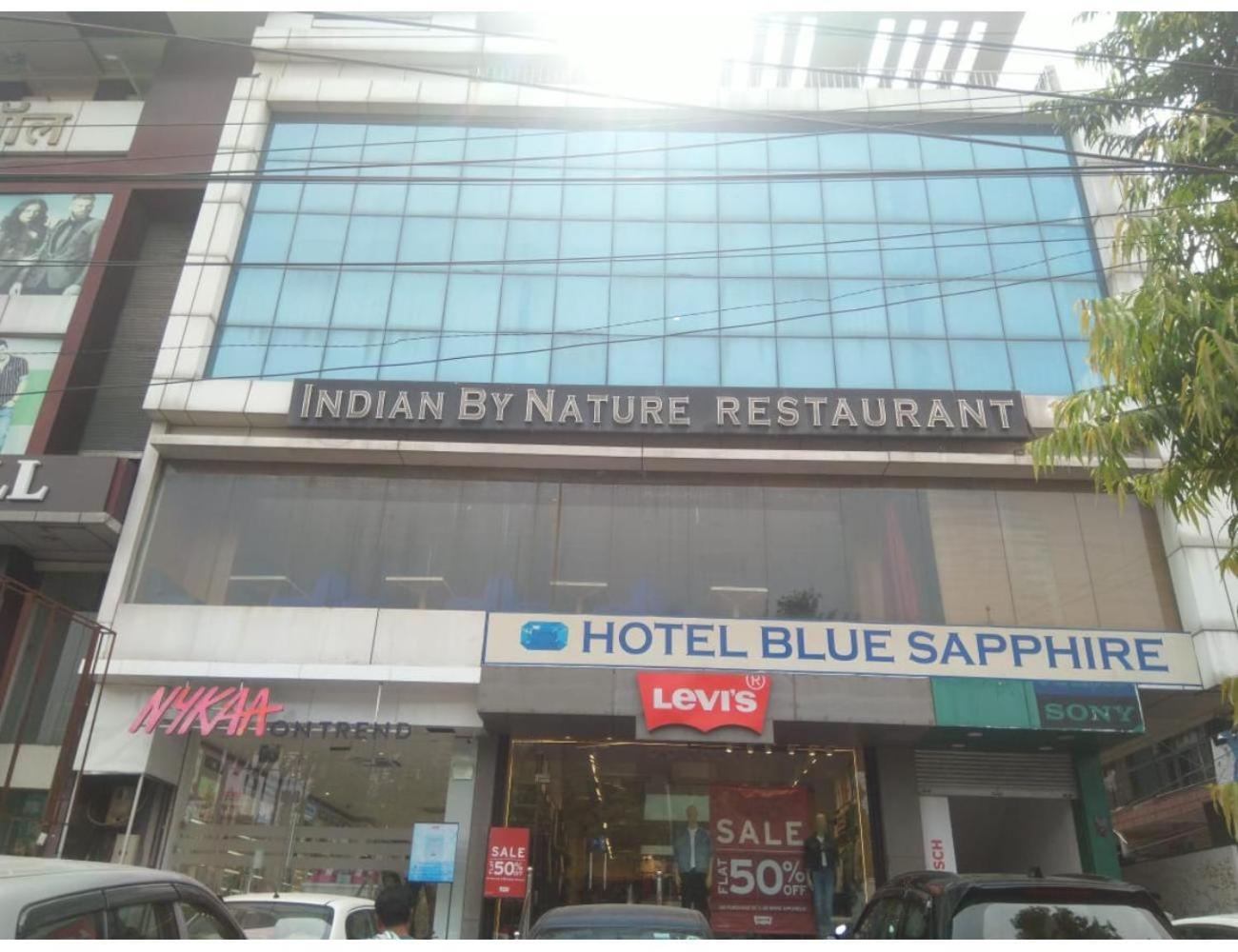 Blue Sapphire, Agra