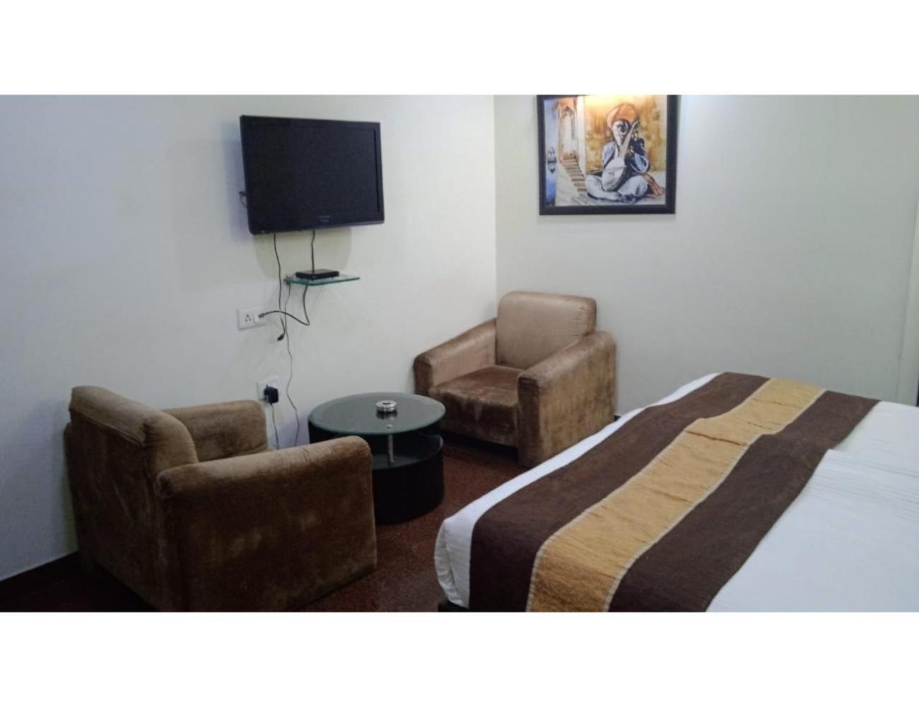 Blue Sapphire, Agra Homestay