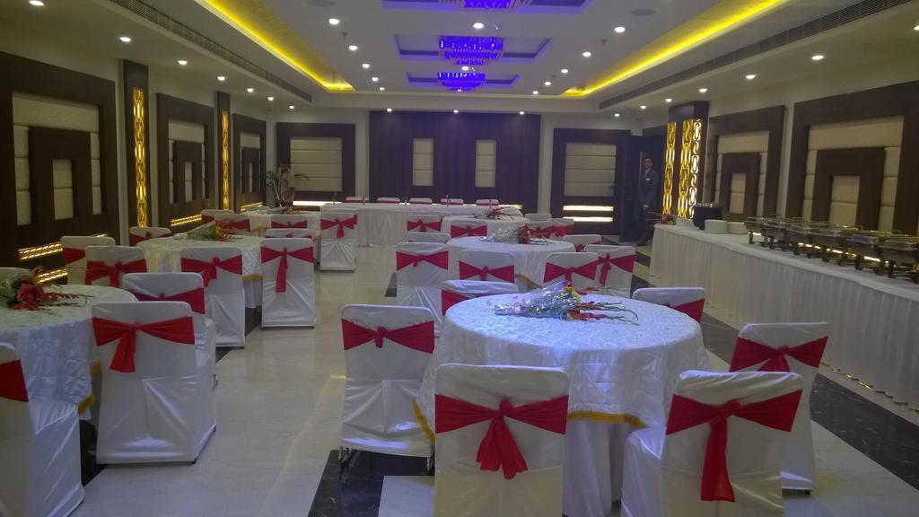 Seven Hills Tower Hotel Agra (Uttar Pradesh)