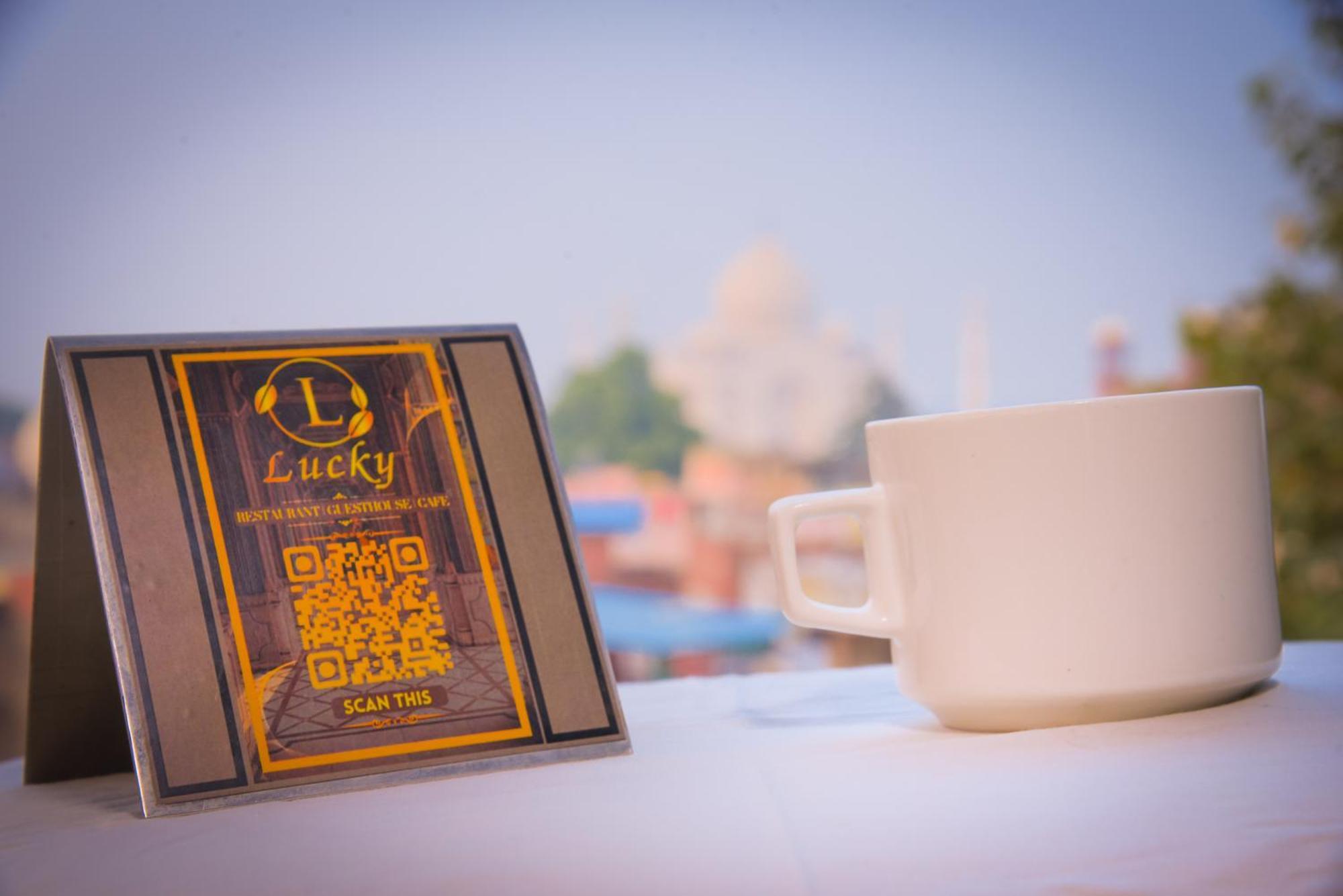 Guest house Lucky Restaurant & Agra (Uttar Pradesh)