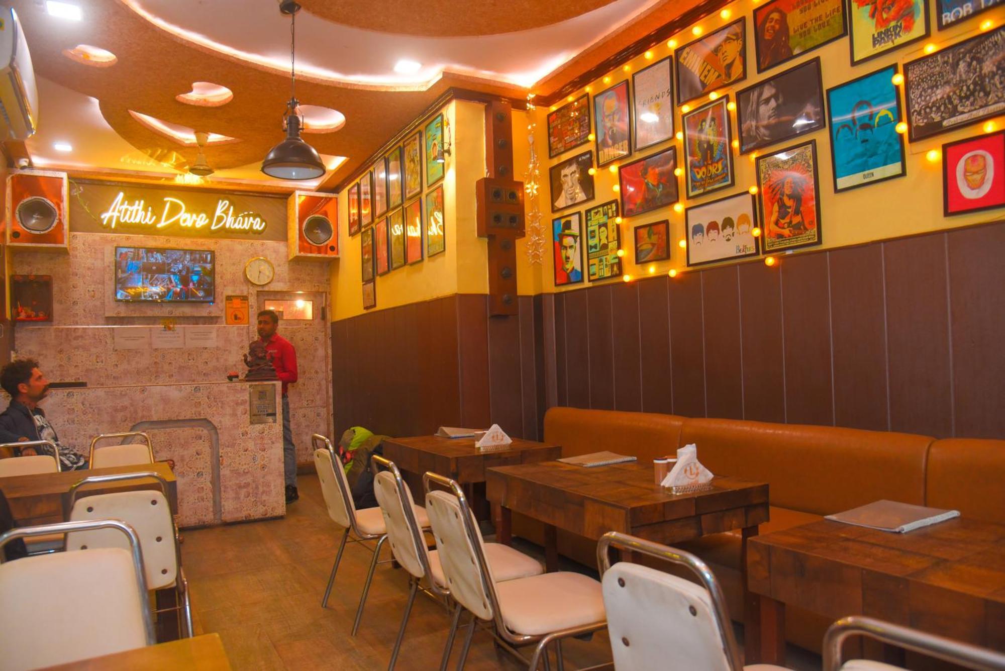Lucky Restaurant &