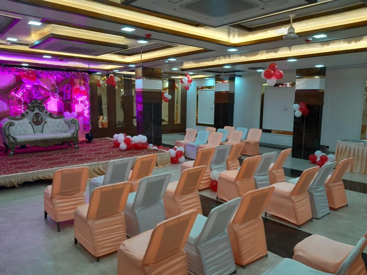 Rich Grand Hotel