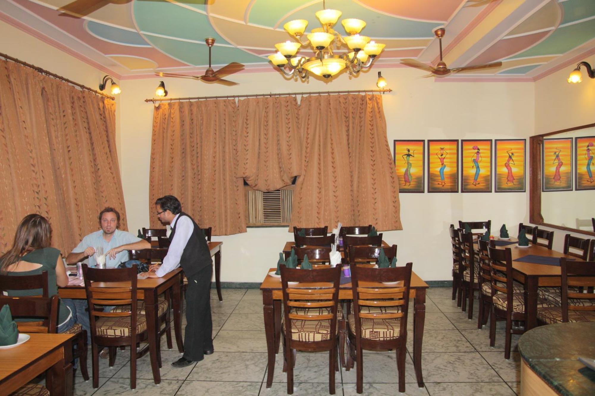 Hotel Taj Plaza, Vip Road,