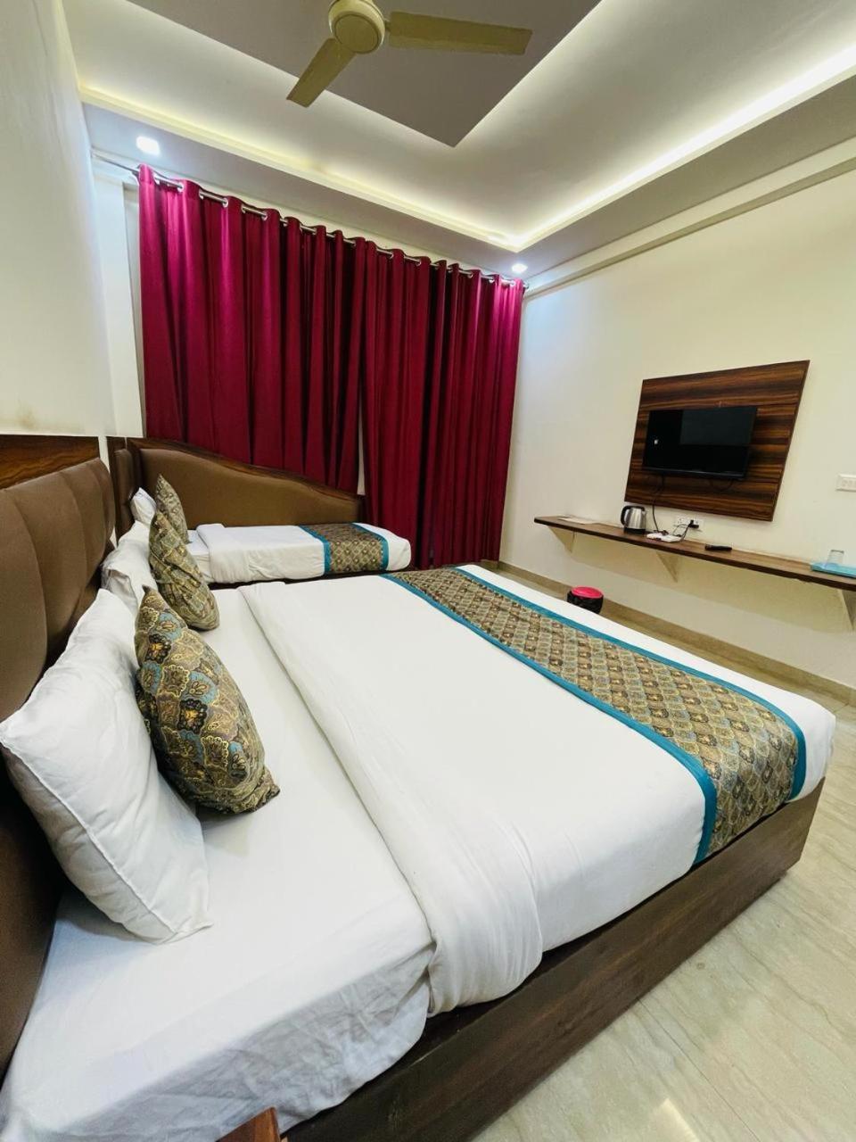 Hotel The Golden Taj By The Golden Taj Group & 3*