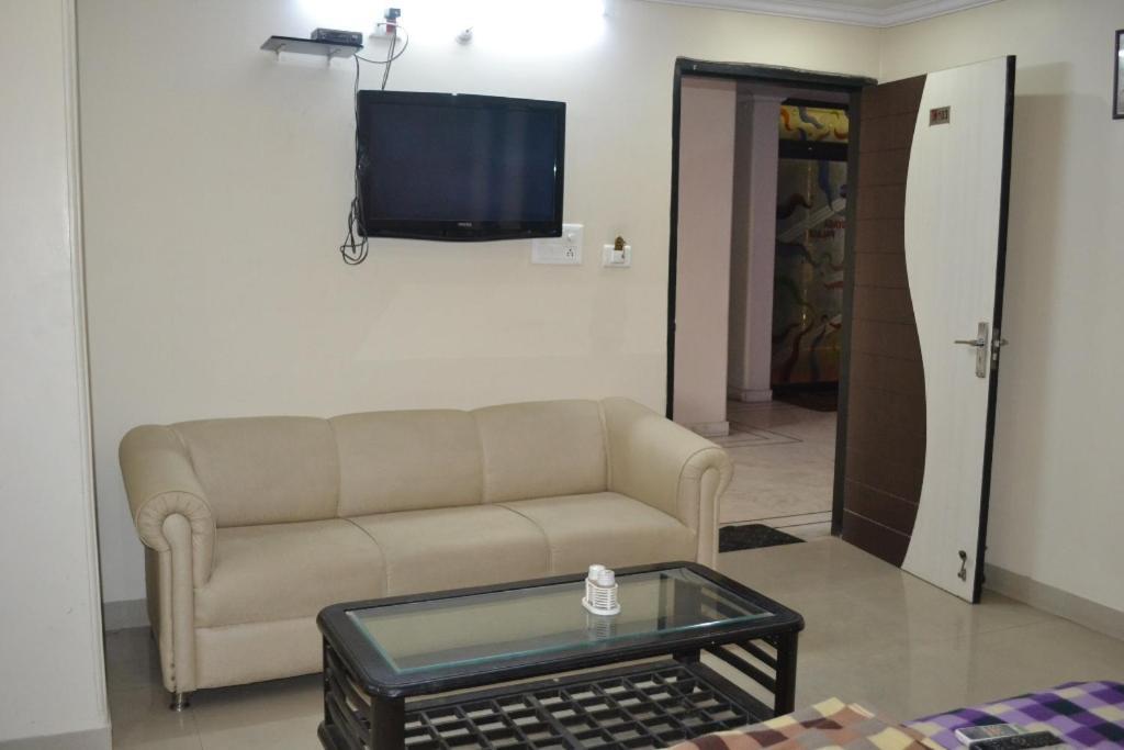 Hotel Jigyasa By Mayda Hospitality Pvt. Ltd. Agra (Uttar Pradesh)