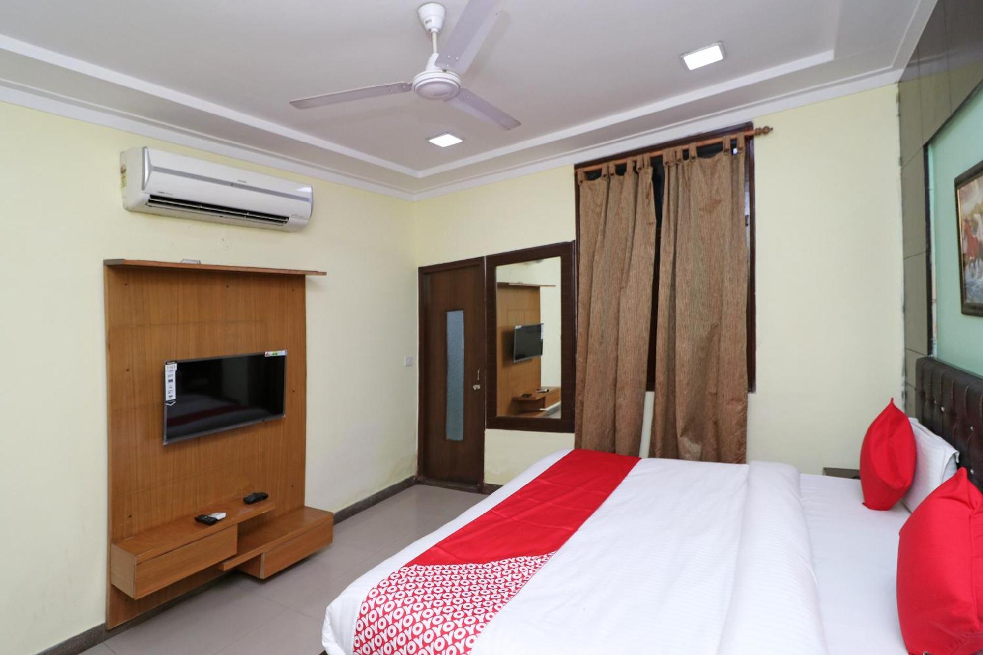 Oyo 16147 Jyoti Continental