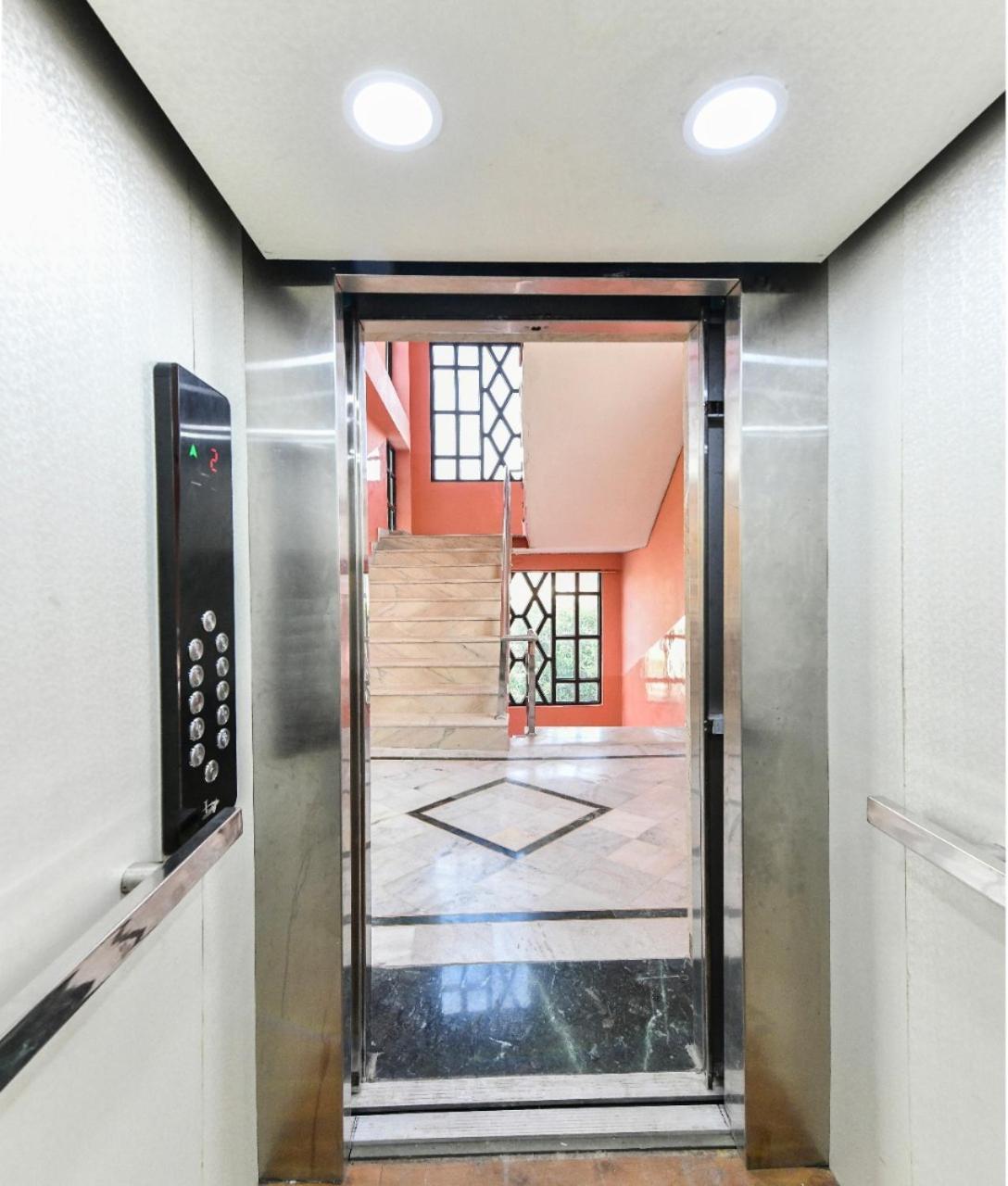 The First By Goyal Hoteliers Hotel Agra (Uttar Pradesh)