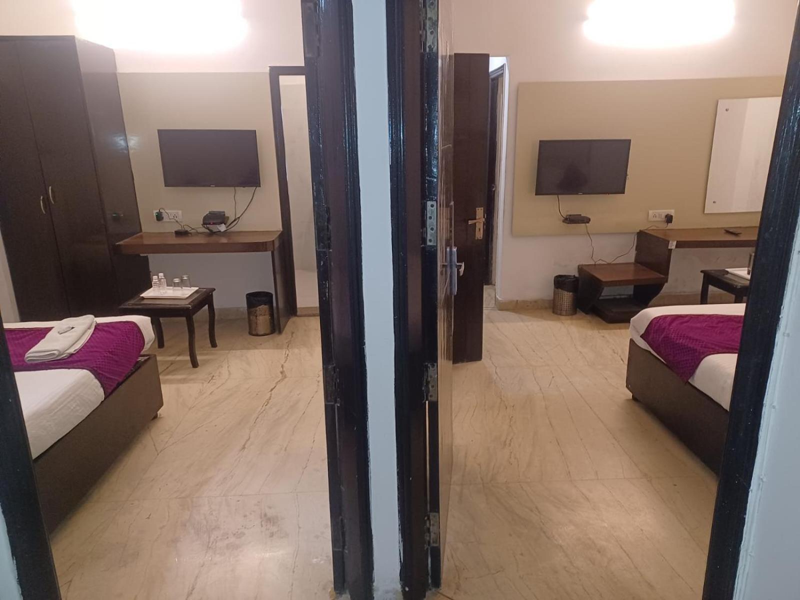 The First By Goyal Hoteliers Hotel Agra (Uttar Pradesh)