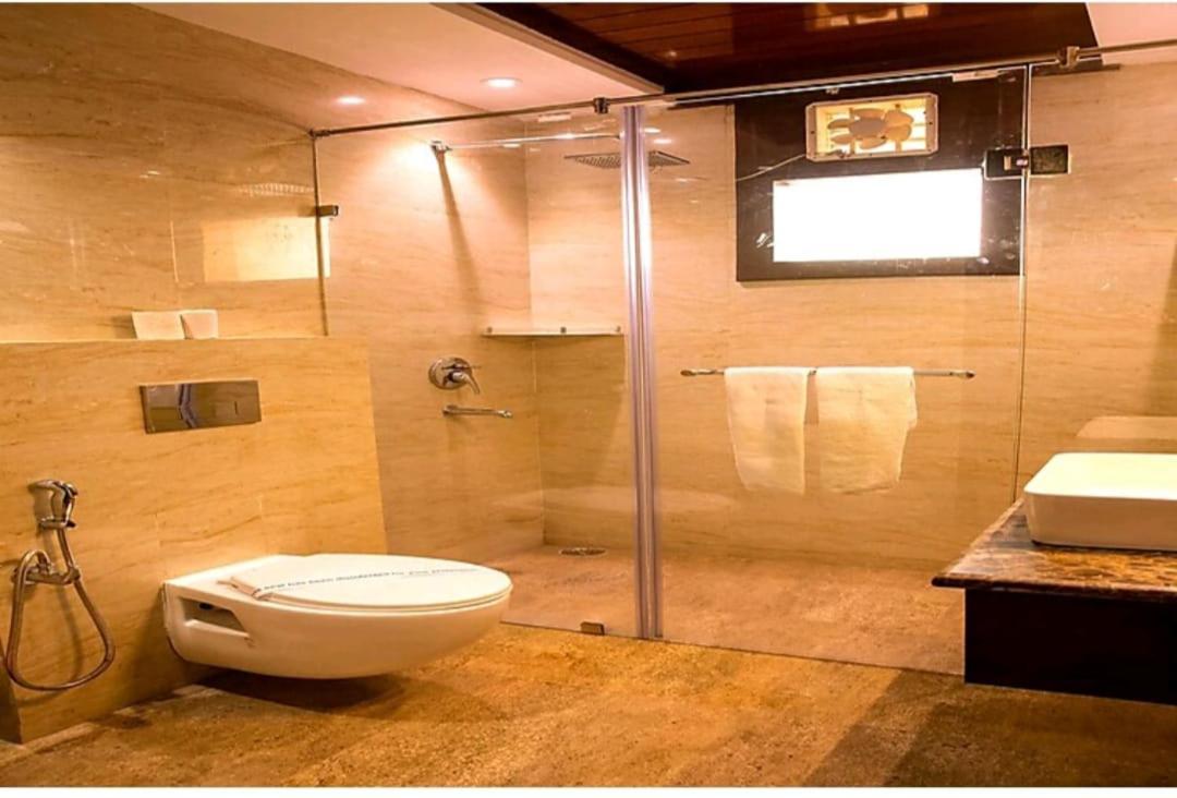 Grande By Goyal Hoteliers Hotel