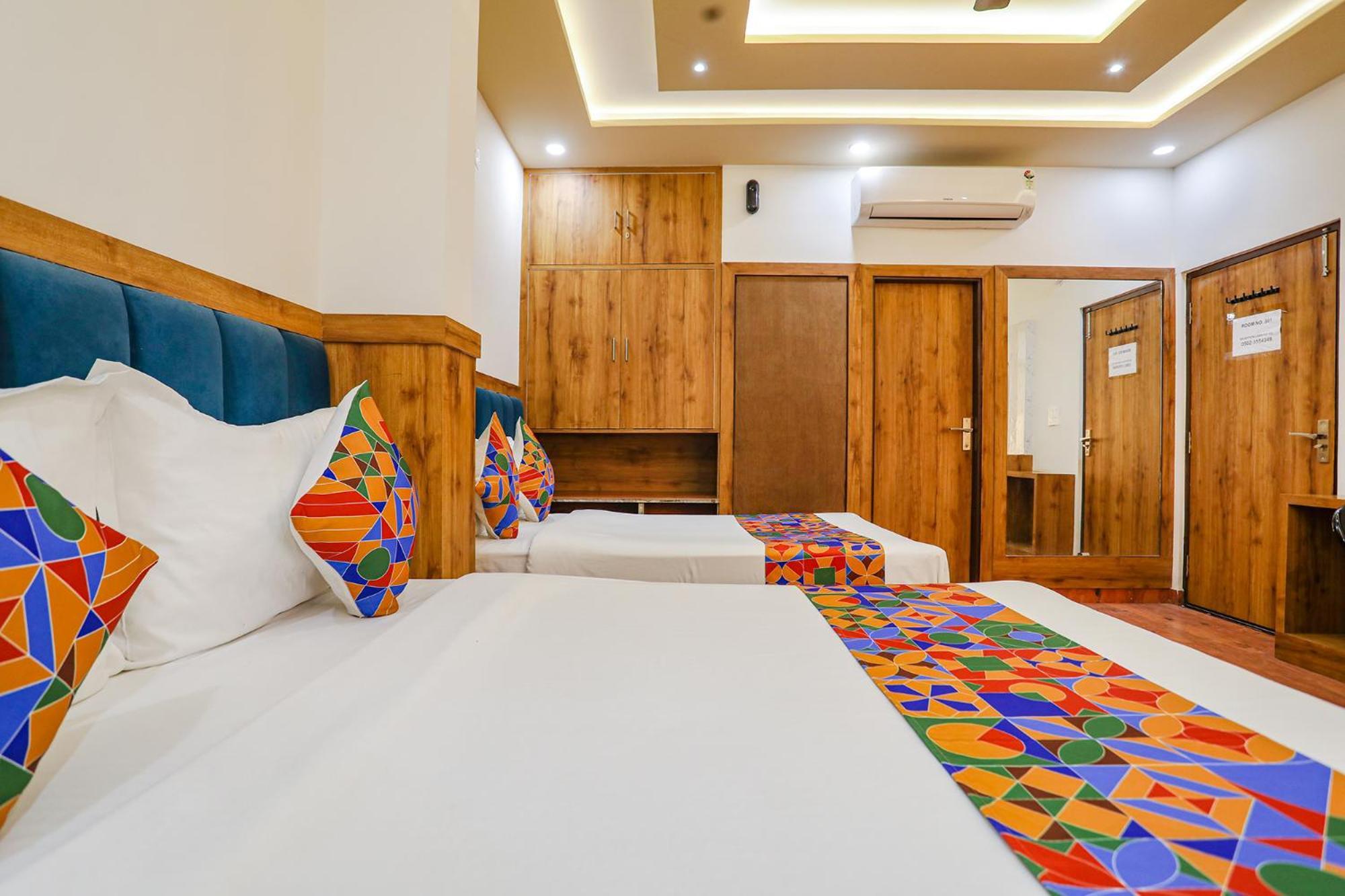 Fabhotel Aaradhya Residency Hotel