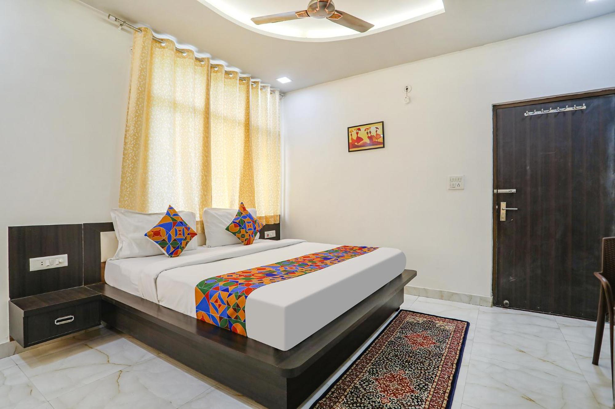 Hotel Fabhotel Aaradhya Residency Agra (Uttar Pradesh)