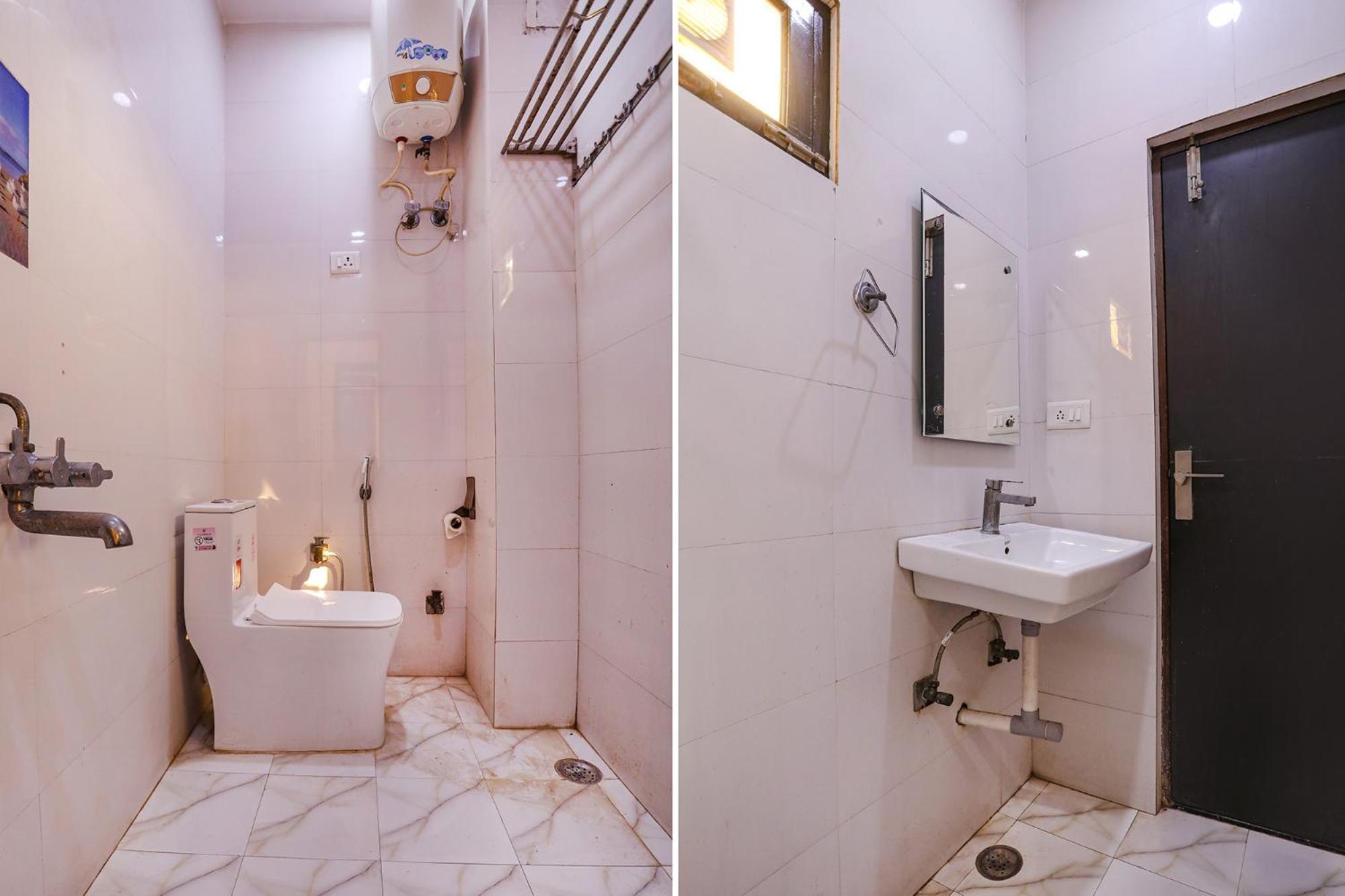 Hotel Fabhotel Aaradhya Residency
