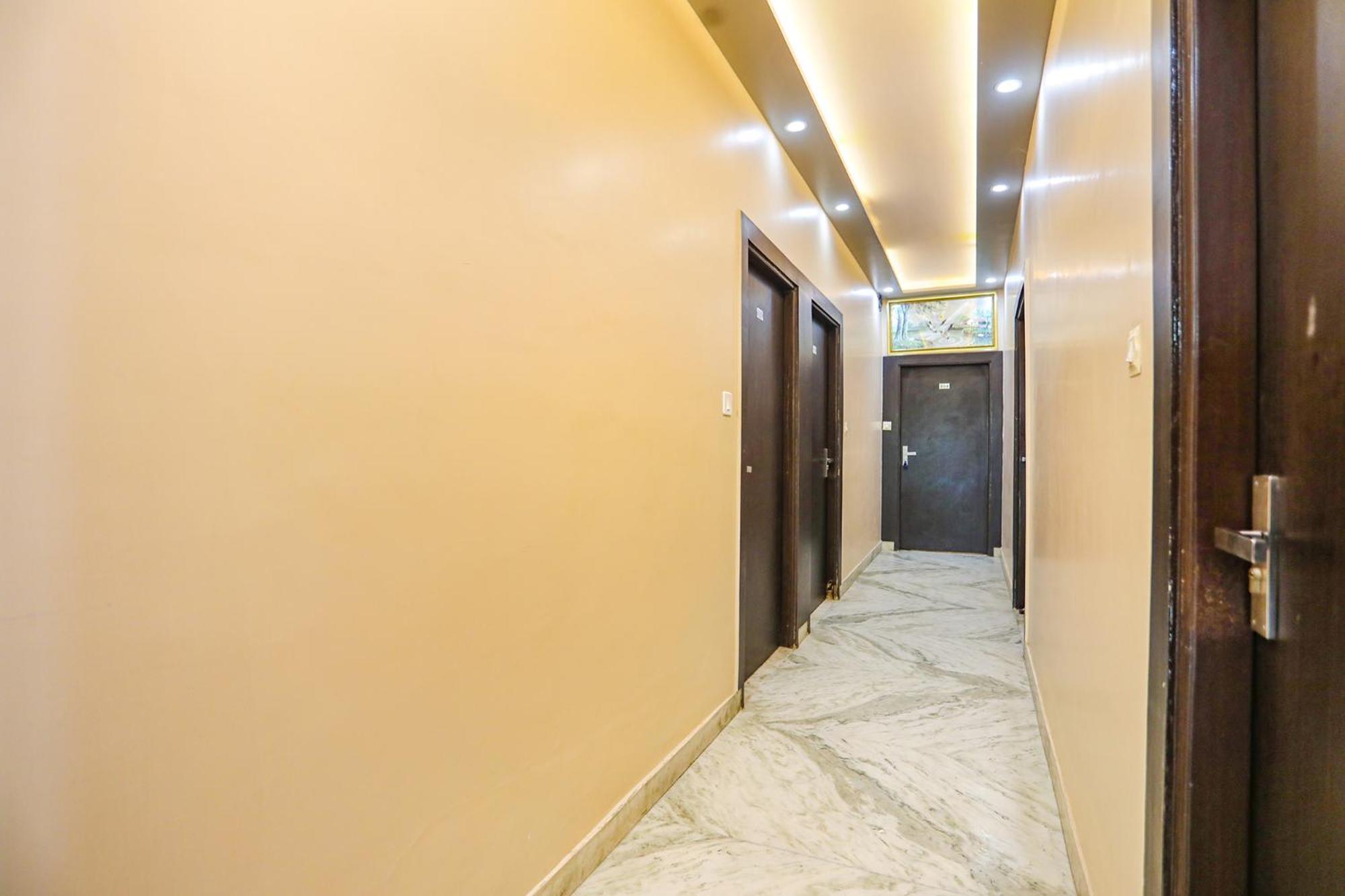 Hotel Fabhotel Aaradhya Residency 3*
