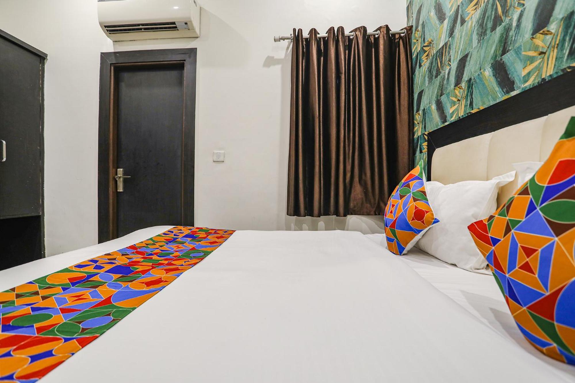 Fabhotel Aaradhya Residency Hotel