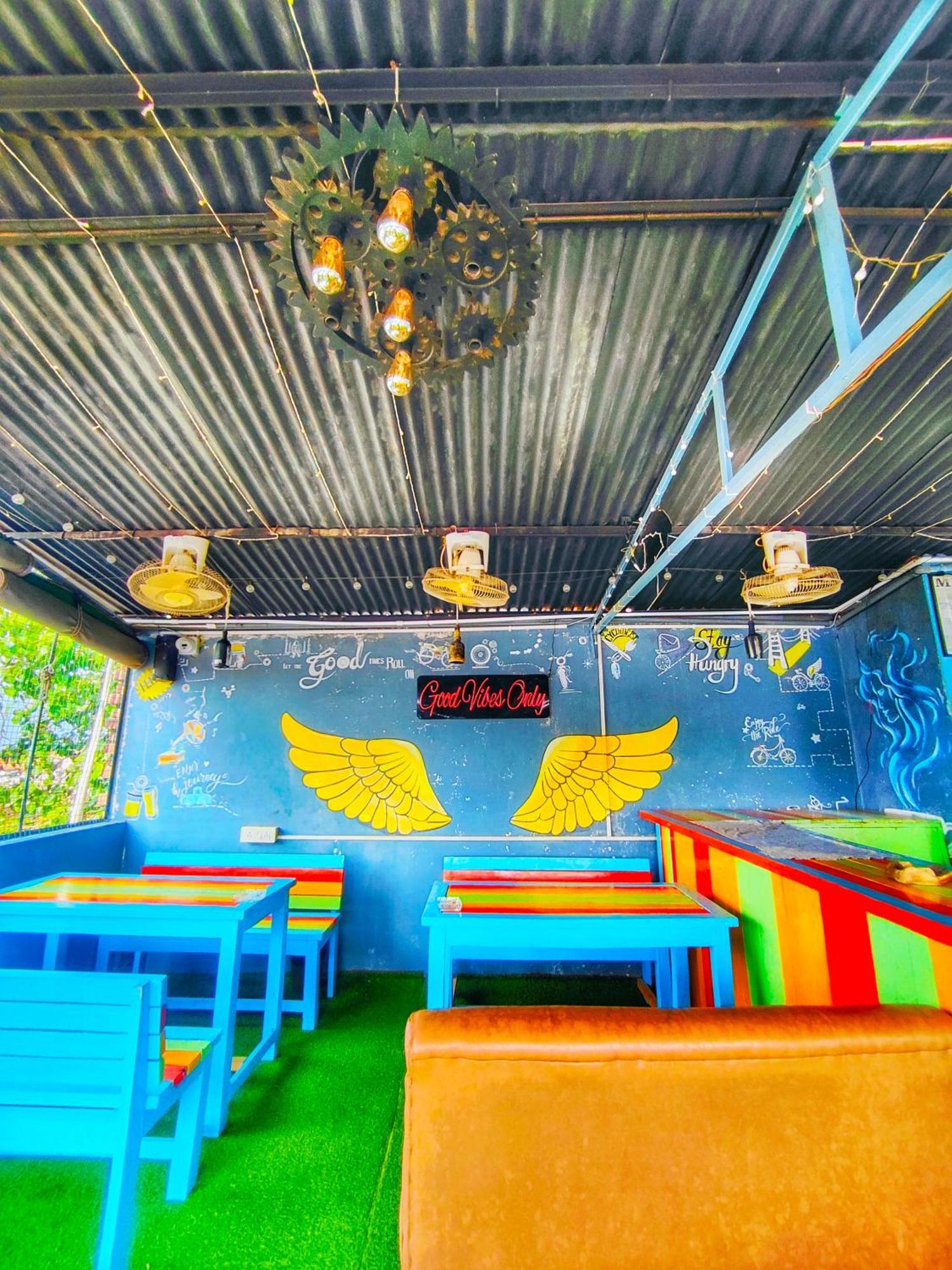 Lucky Restaurant & Guest house Agra (Uttar Pradesh)