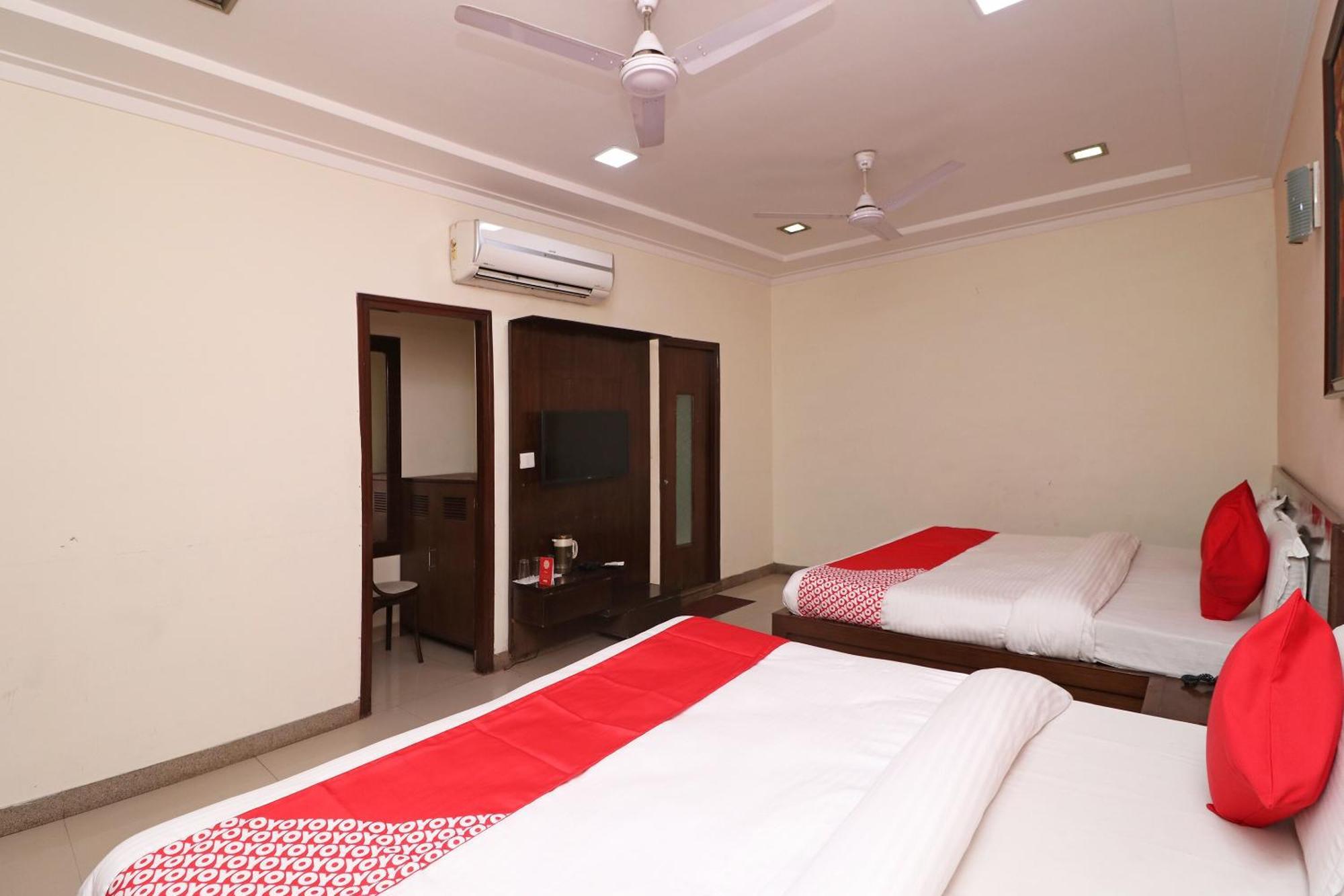 Hotel Oyo 16147 Jyoti Continental Agra (Uttar Pradesh)