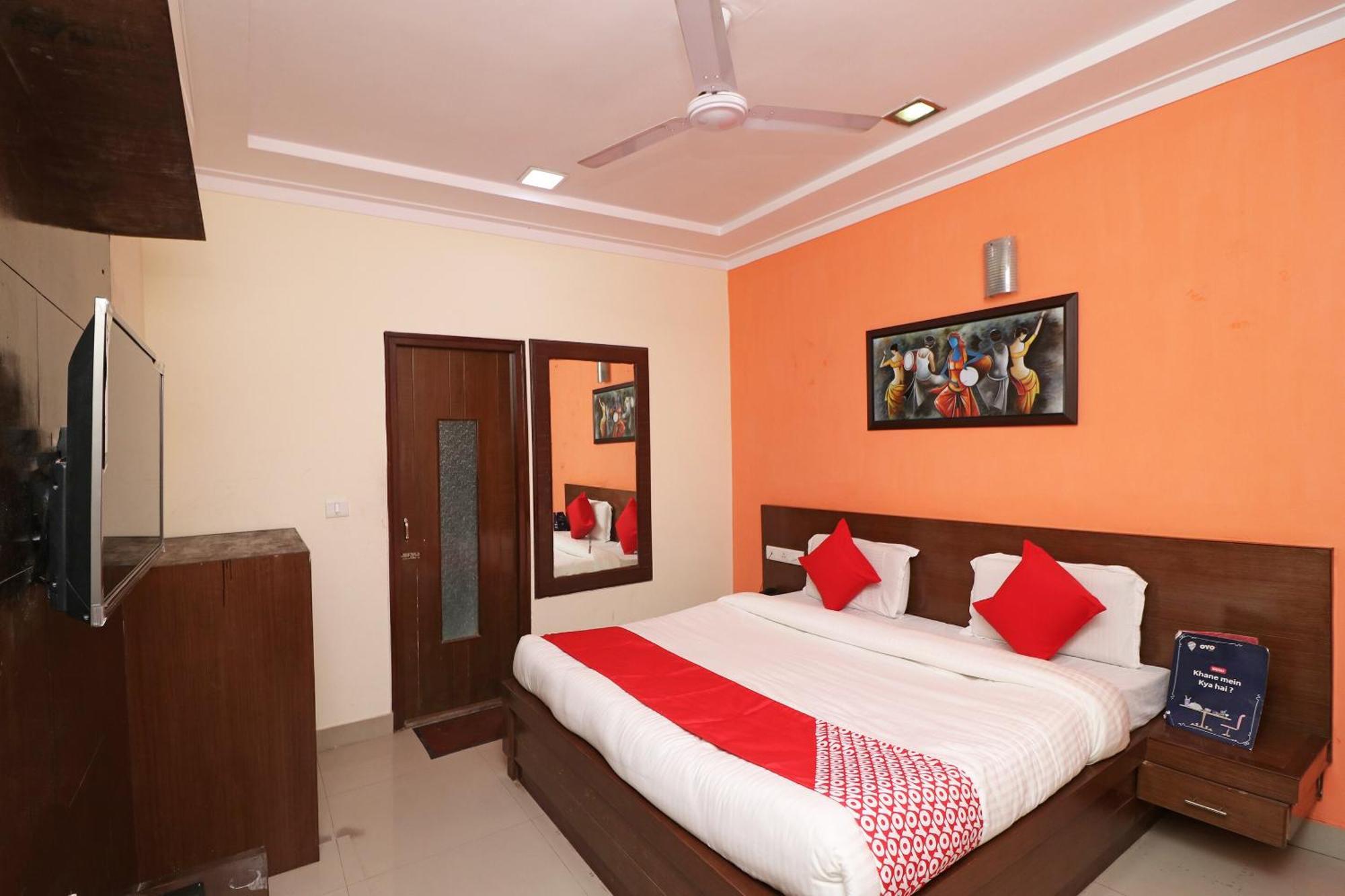 Oyo 16147 Jyoti Continental Hotel