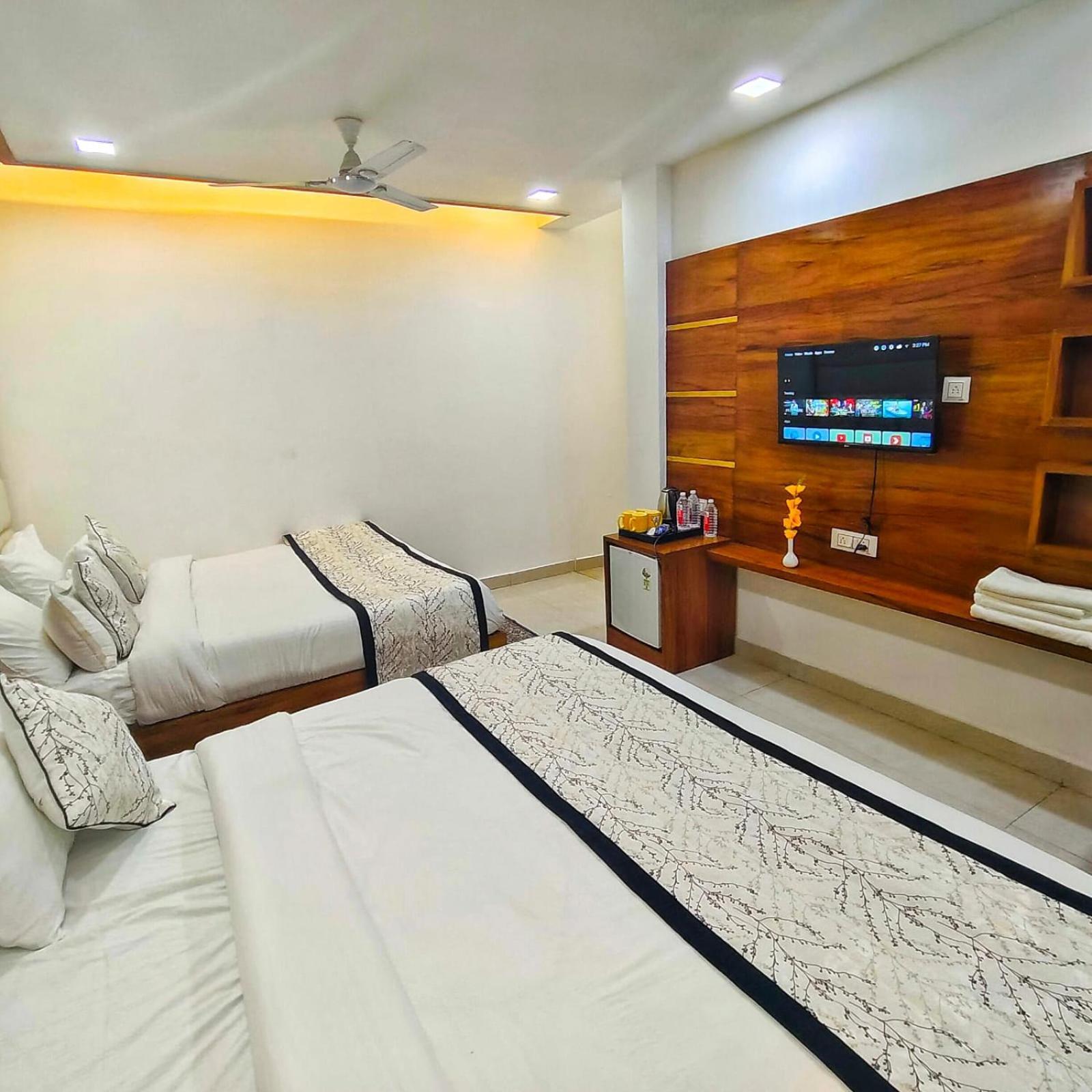 Rich Grand Hotel 4*
