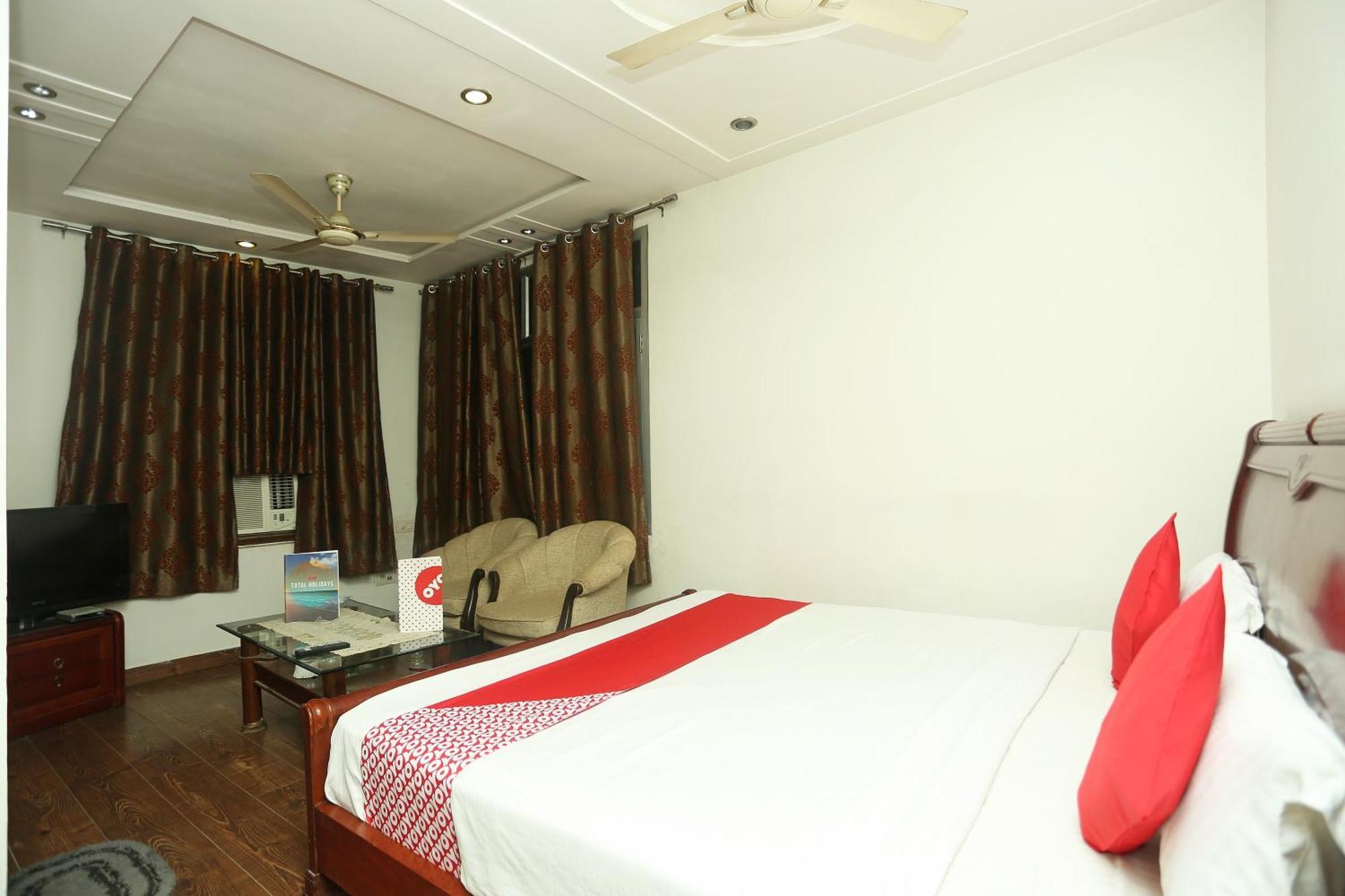 Hotel O Sai President *