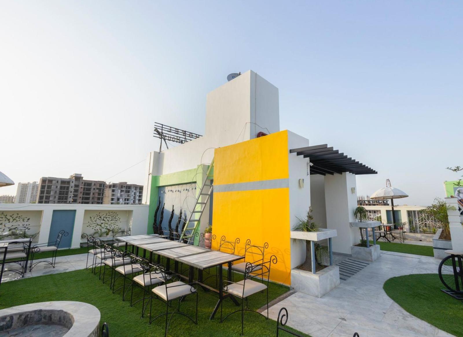 Sahibs Lighthouse - Family & Corporate 3*