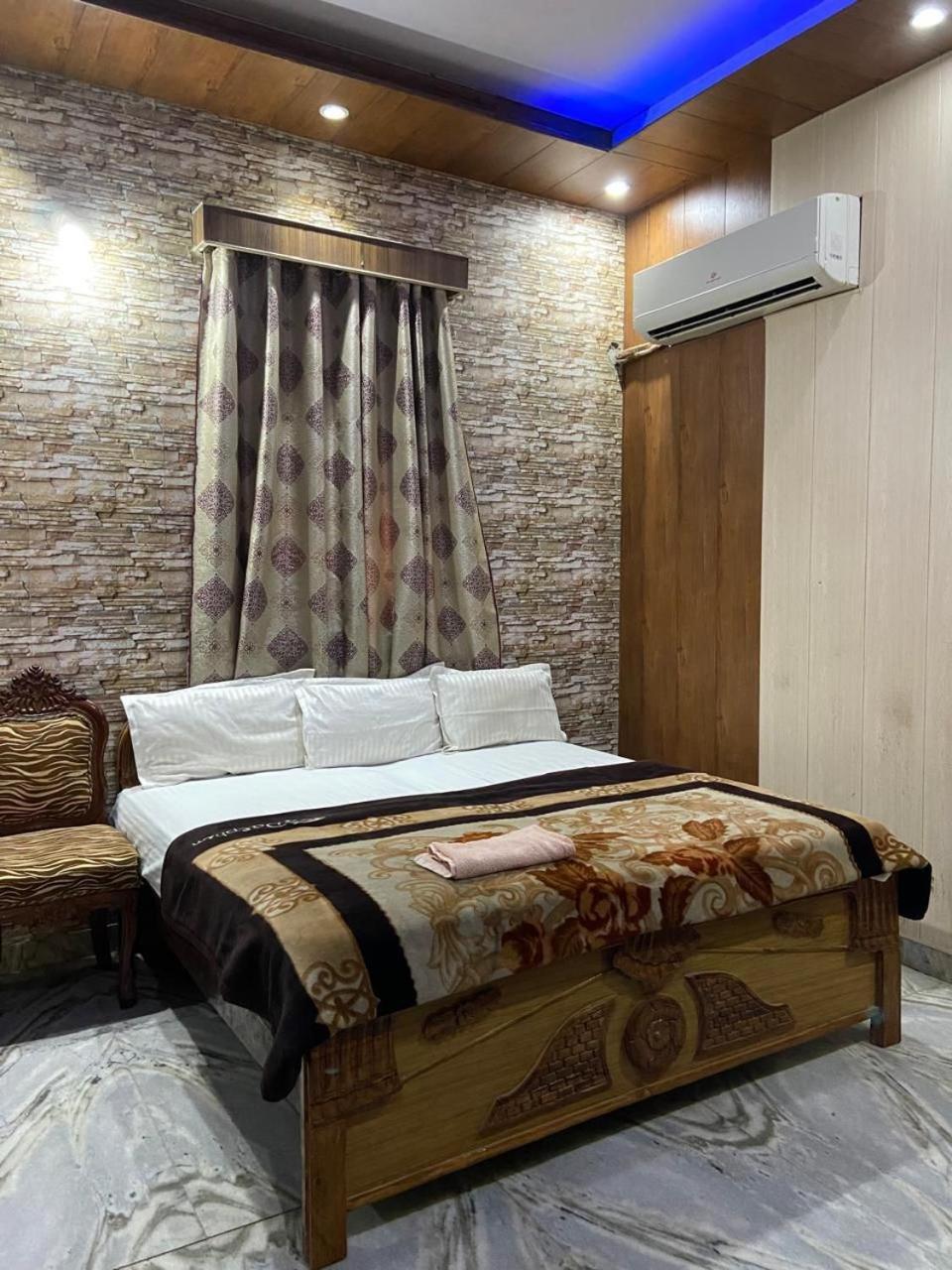 Hotel Rashmi