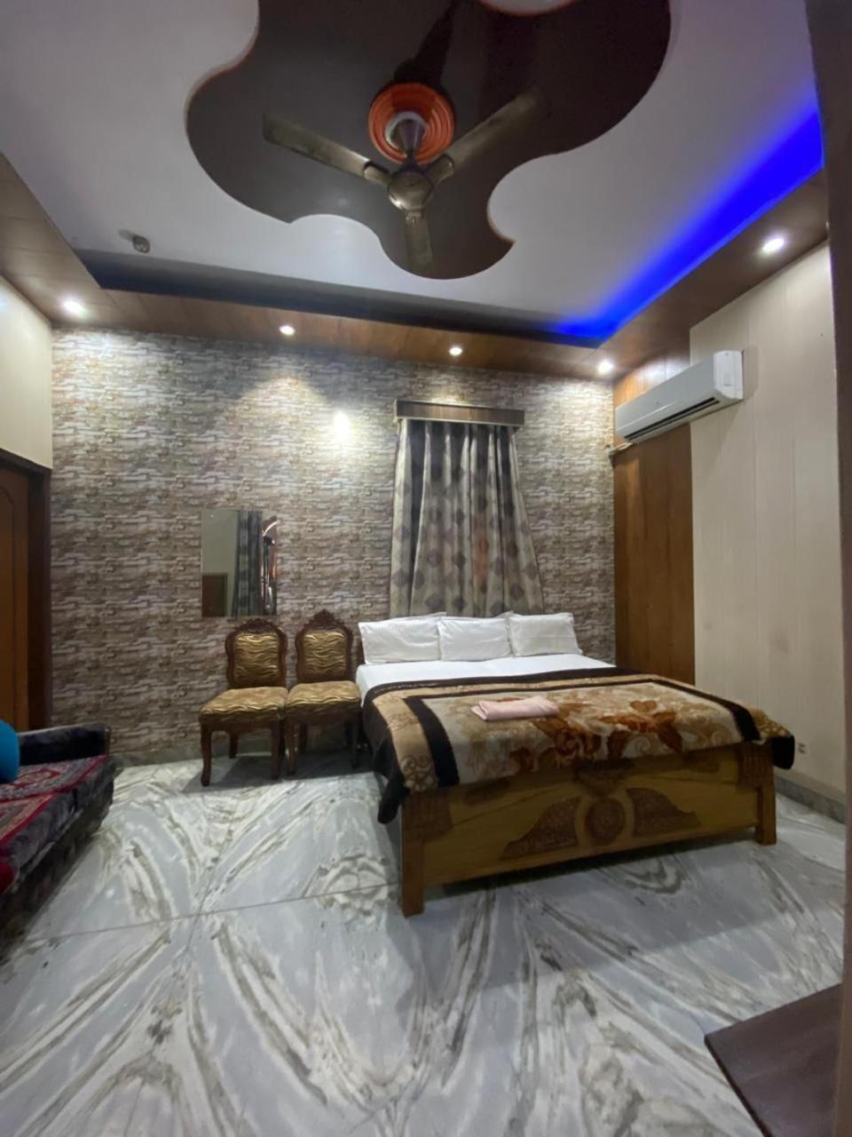 Rashmi Hotel 3*