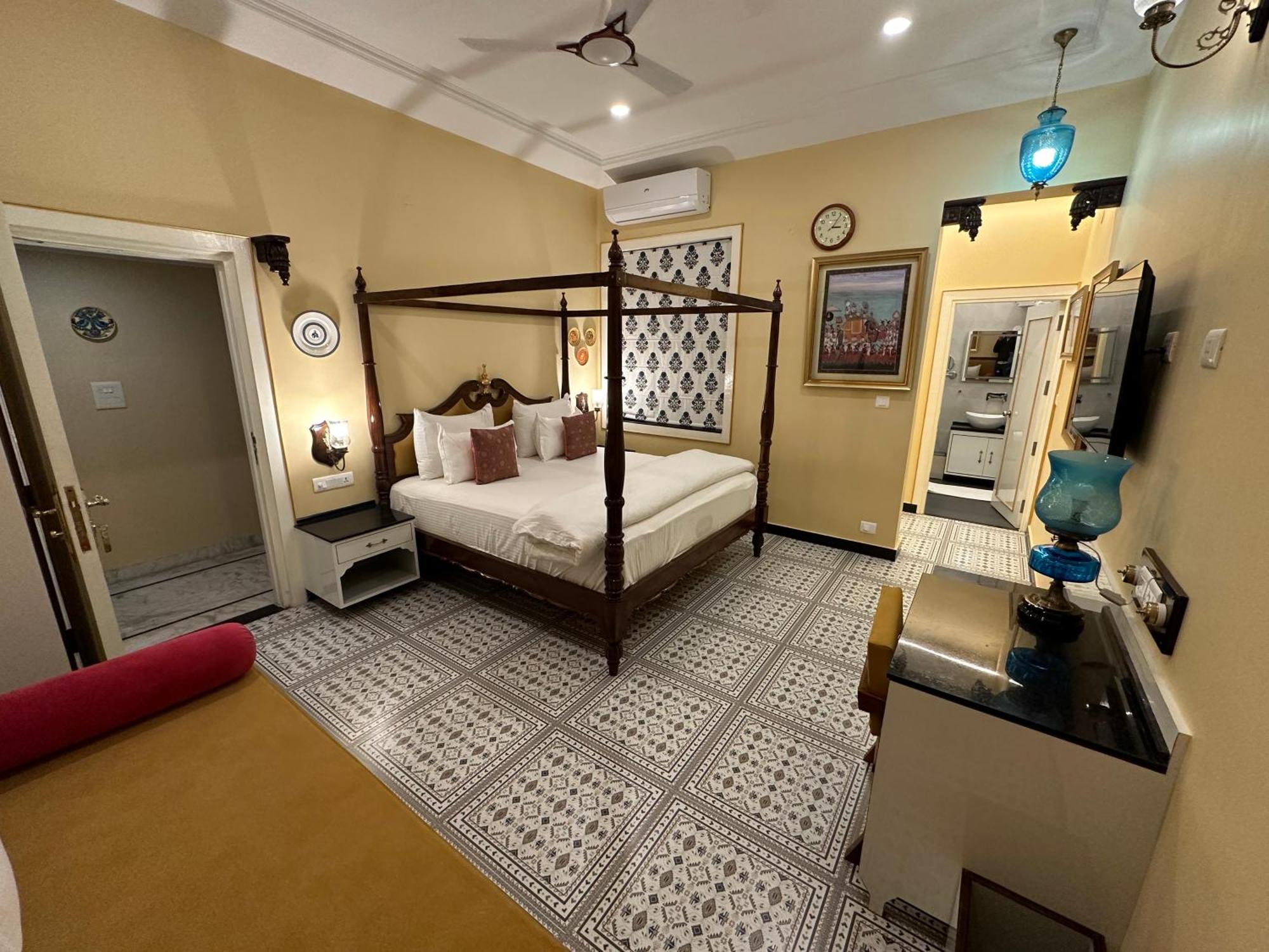 The Coral Court Homestay *