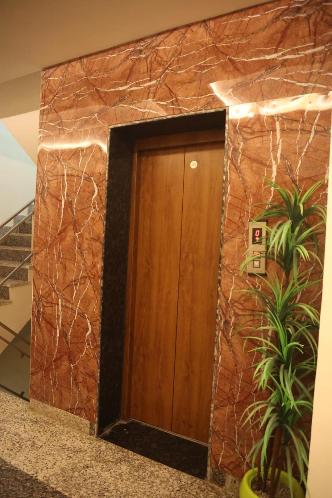 Hotel Taj Sarovar Agra (Uttar Pradesh)