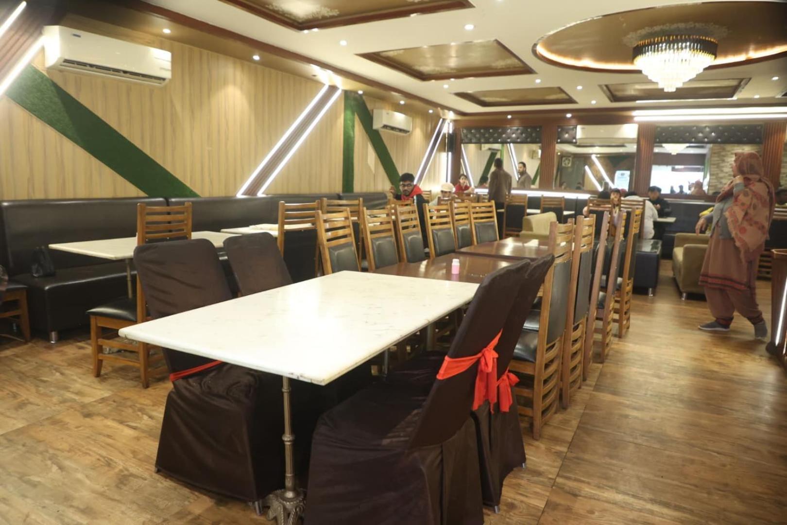 Taj Sarovar Hotel
