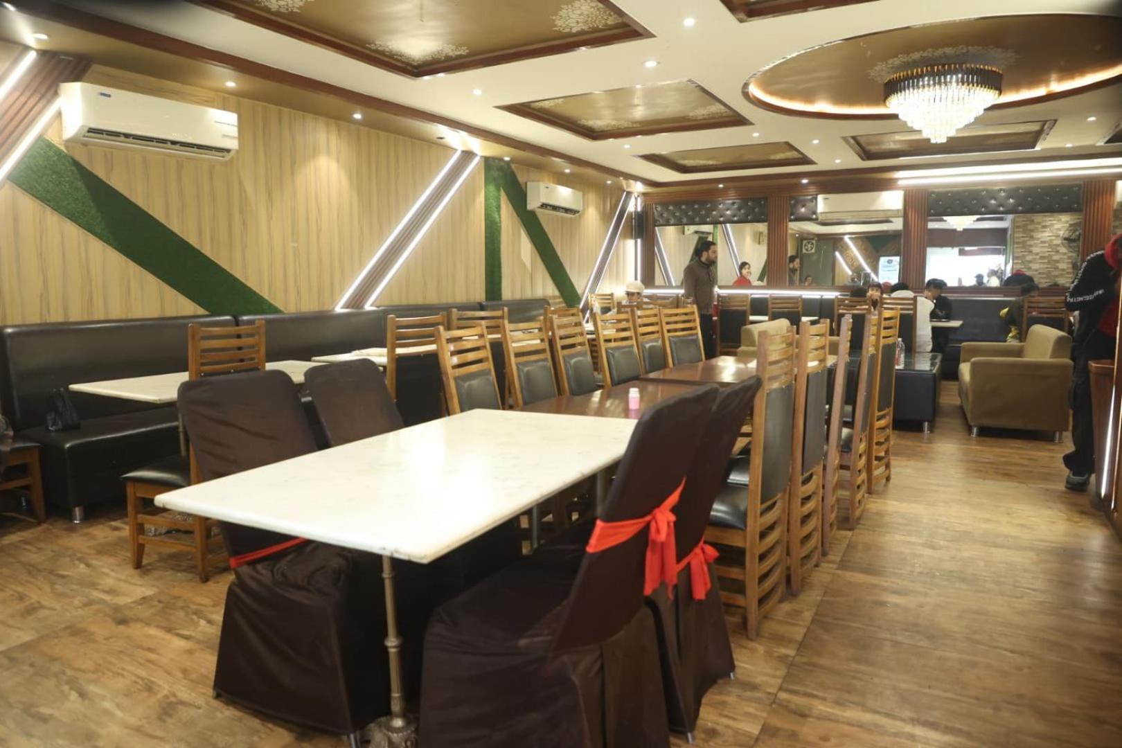 Taj Sarovar Hotel Agra (Uttar Pradesh)
