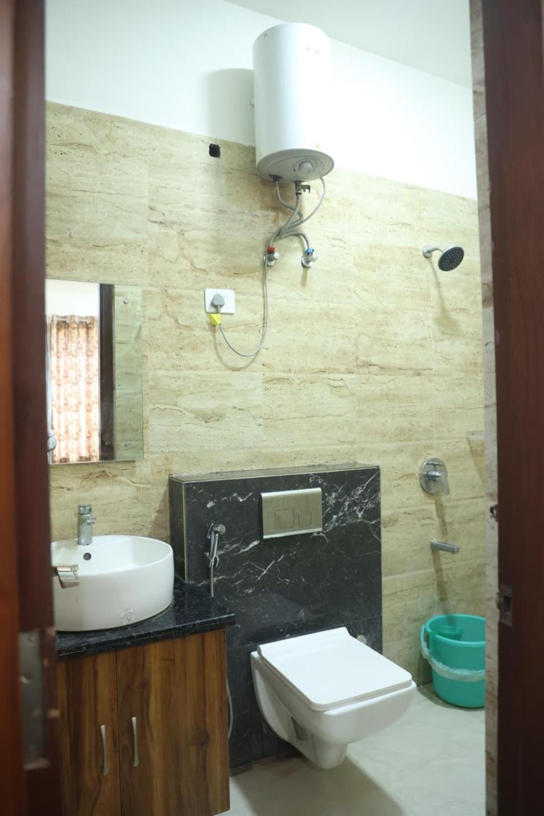Taj Sarovar 3*