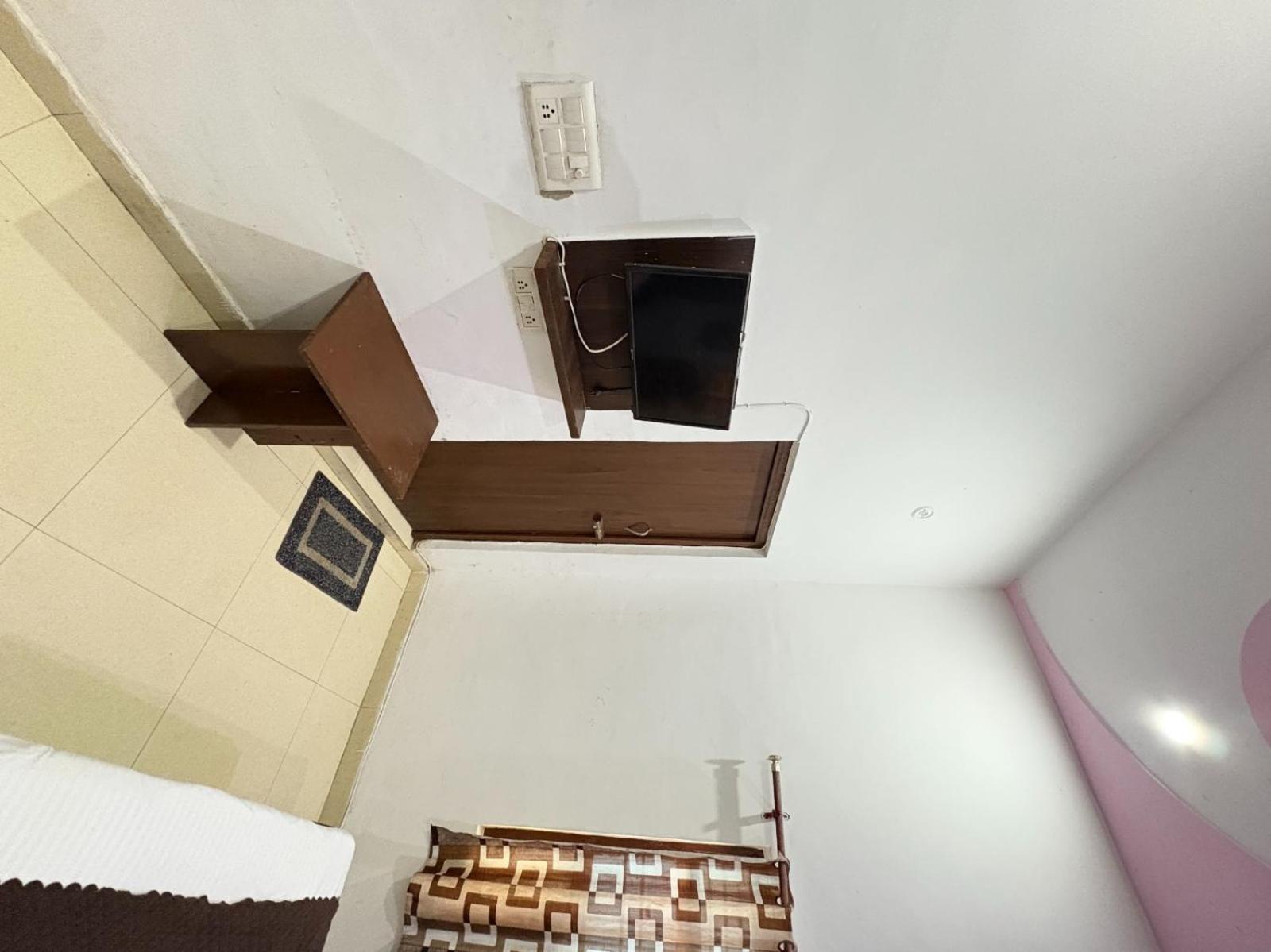 Grand New My Agra With Air Conditioner