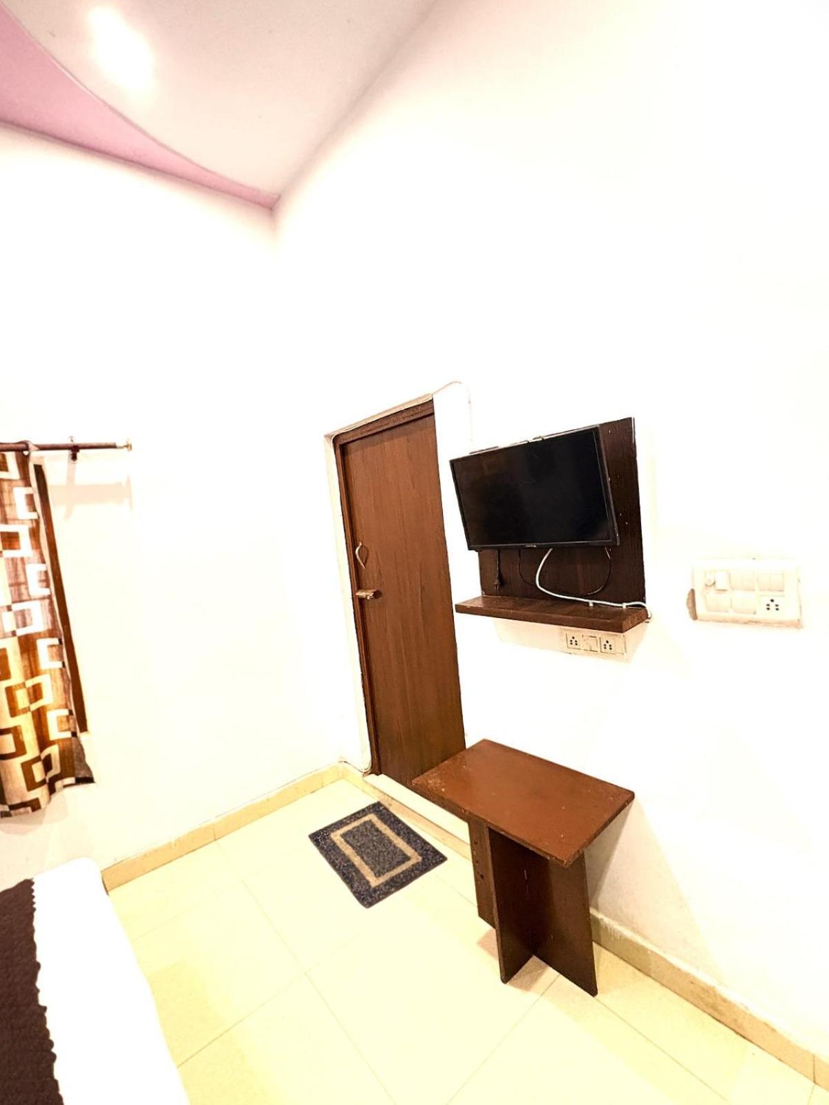 Guest house Grand New My Agra With Air Conditioner Agra (Uttar Pradesh)