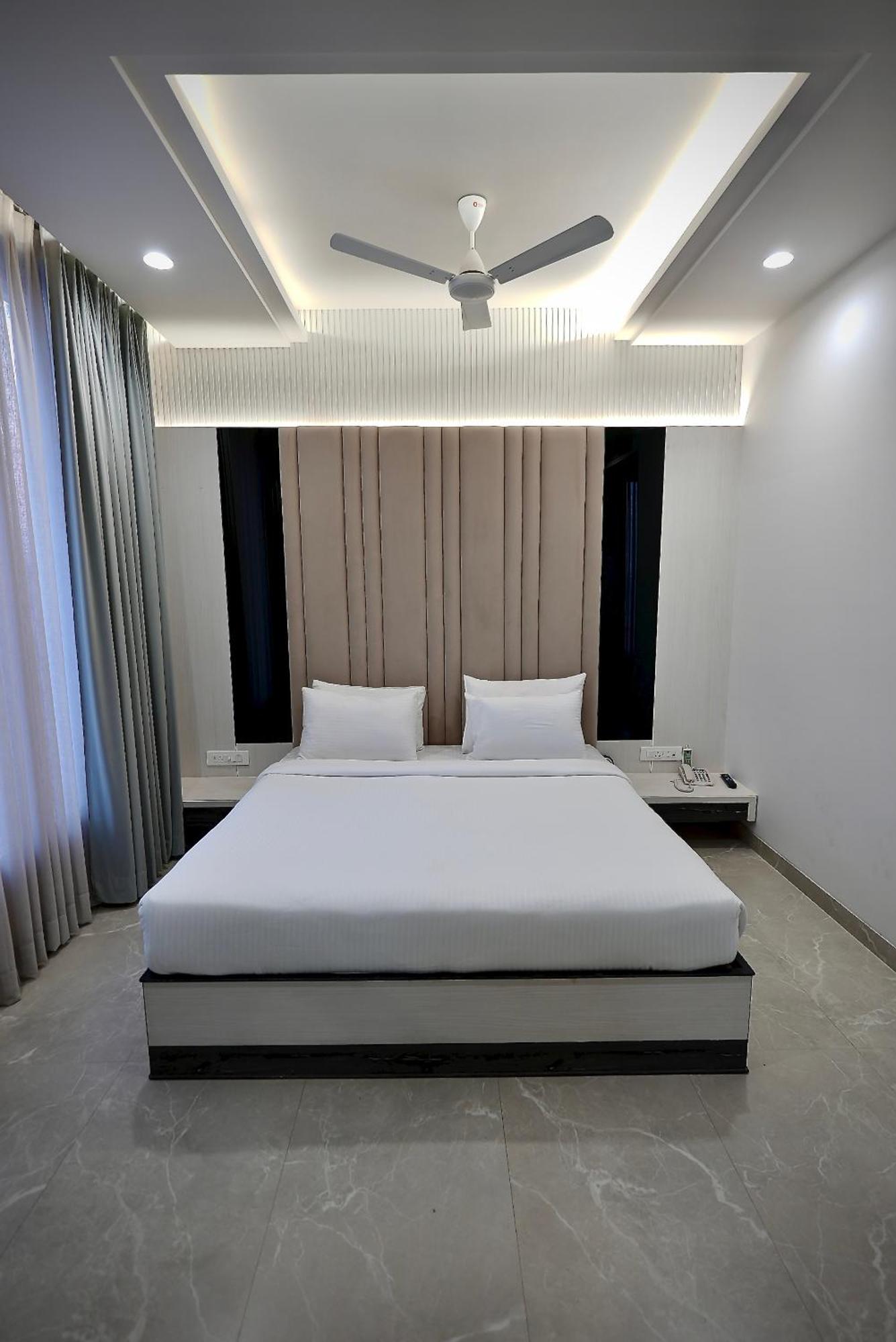 Hotel Elinor By Dazzling &