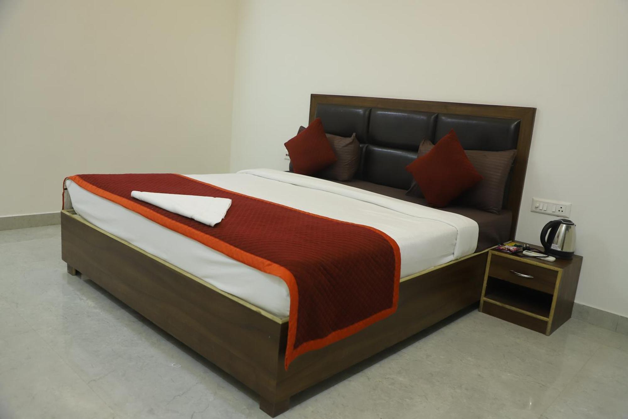 Akash Raj 3*