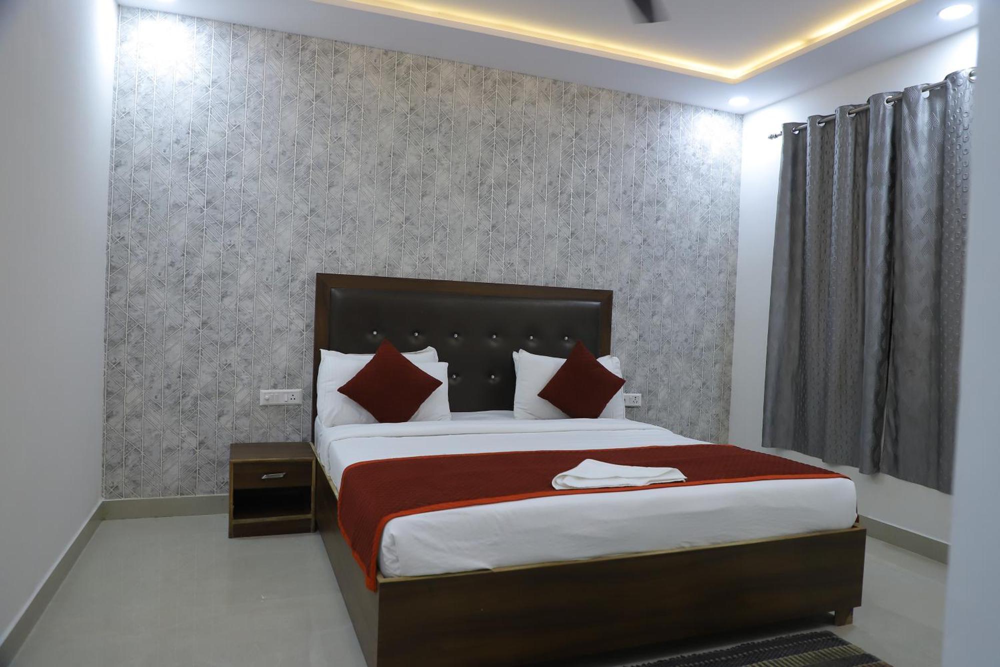 Akash Raj Hotel