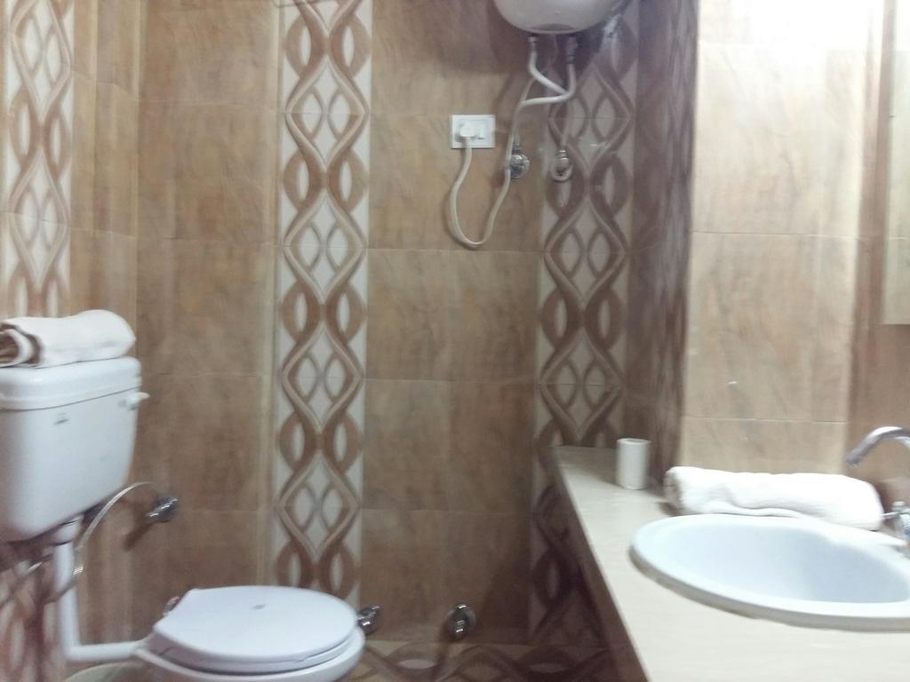 Safari Hotel Agra (Uttar Pradesh)