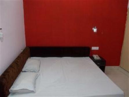Hotel Oyo 19802 Anant Plaza