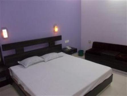 Hotel Oyo 19802 Anant Plaza 2*