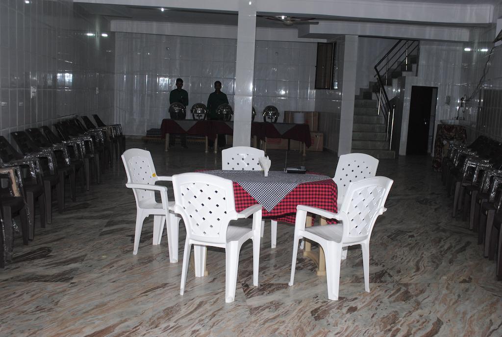 Hotel Raj Paradise 3* Agra (Uttar Pradesh)