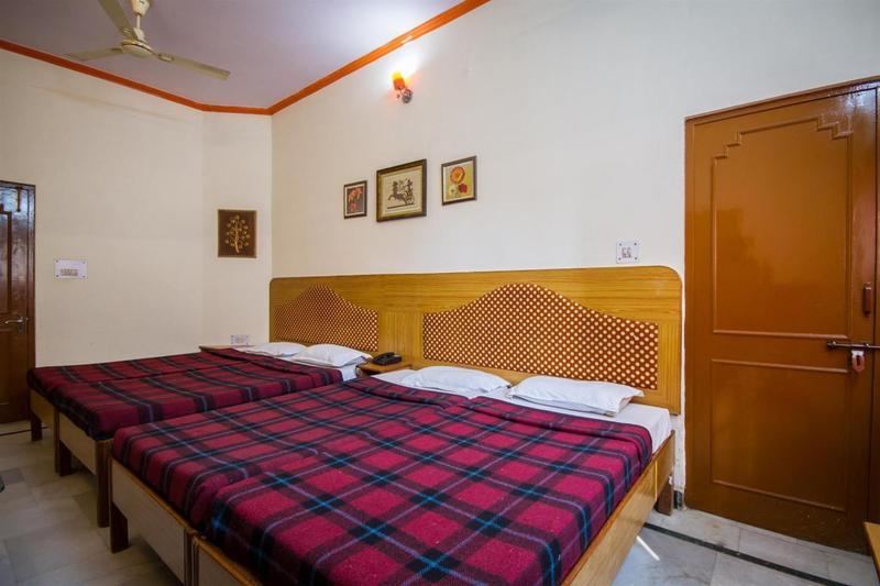 Hotel Taj Plaza, Vip Road,
