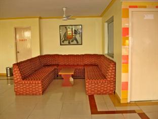 Delux Plaza 2*