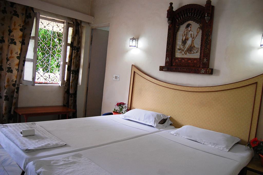 Tourist Hotel