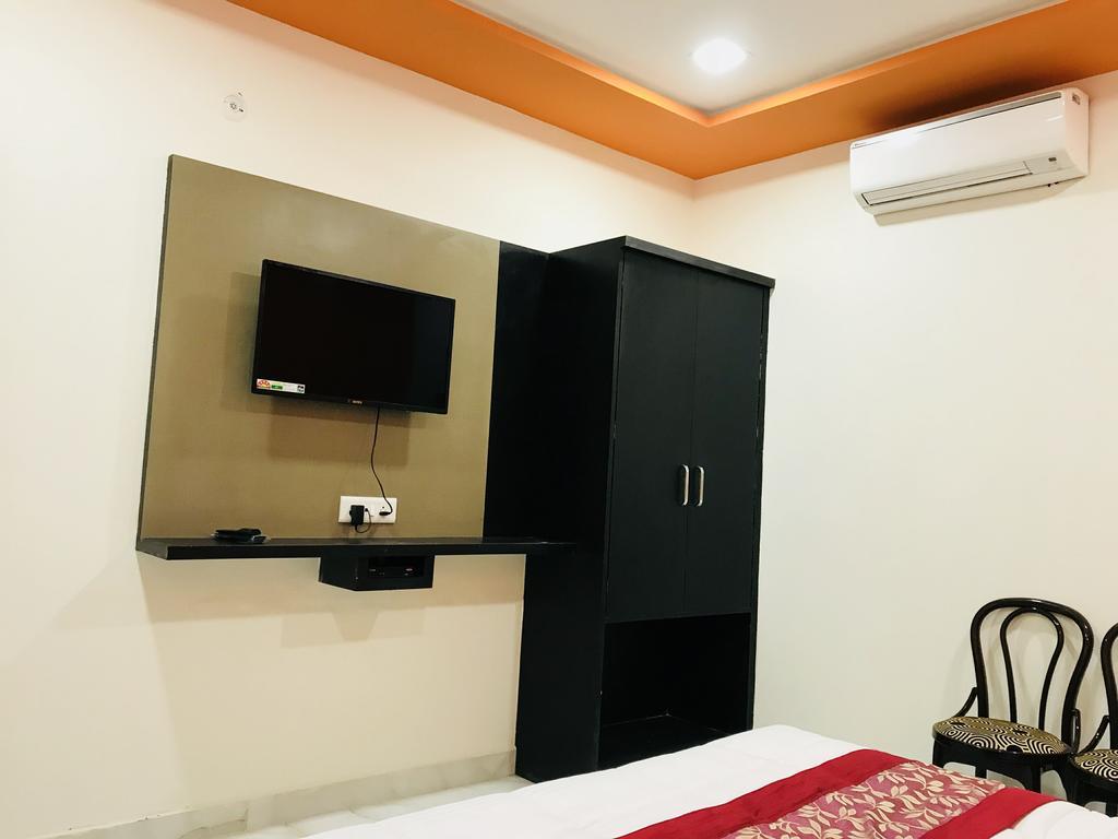 Aaradhya Residency Guest house Agra (Uttar Pradesh)
