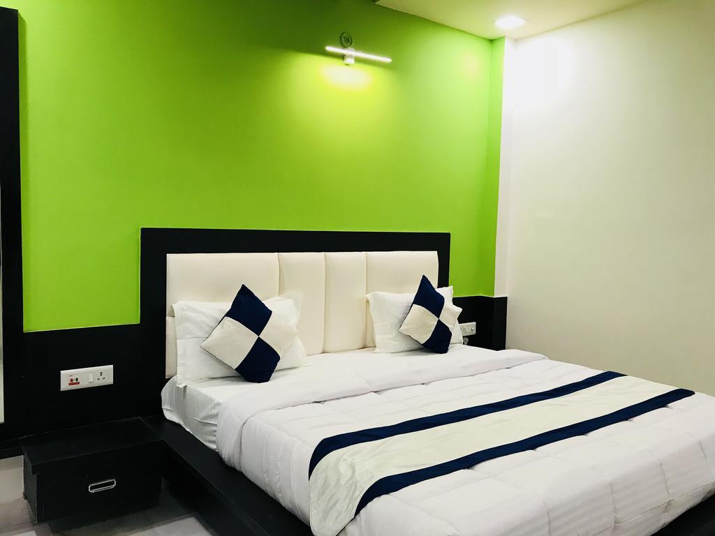Aaradhya Residency Guest house 2*