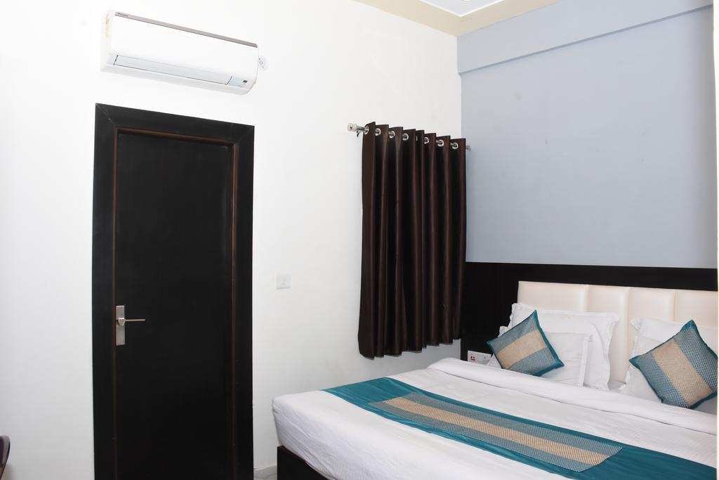 Guest house Aaradhya Residency Agra (Uttar Pradesh)