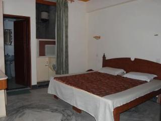 Oyo 16147 Jyoti Continental 3*